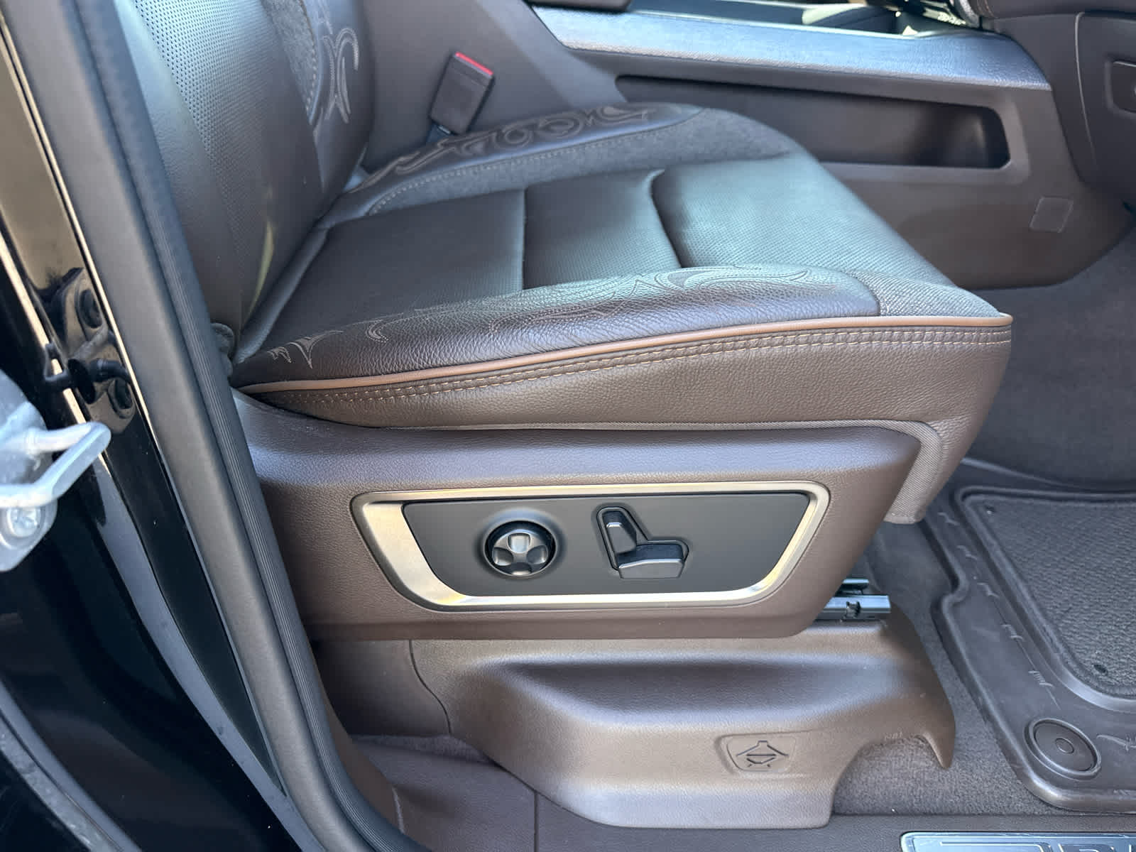 2025 RAM 1500 Limited Longhorn Crew Cab 4x4 5'7' Box