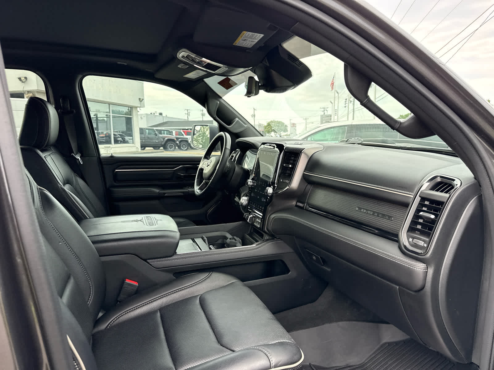 2024 RAM 1500 Limited Crew Cab 4x4 5'7' Box