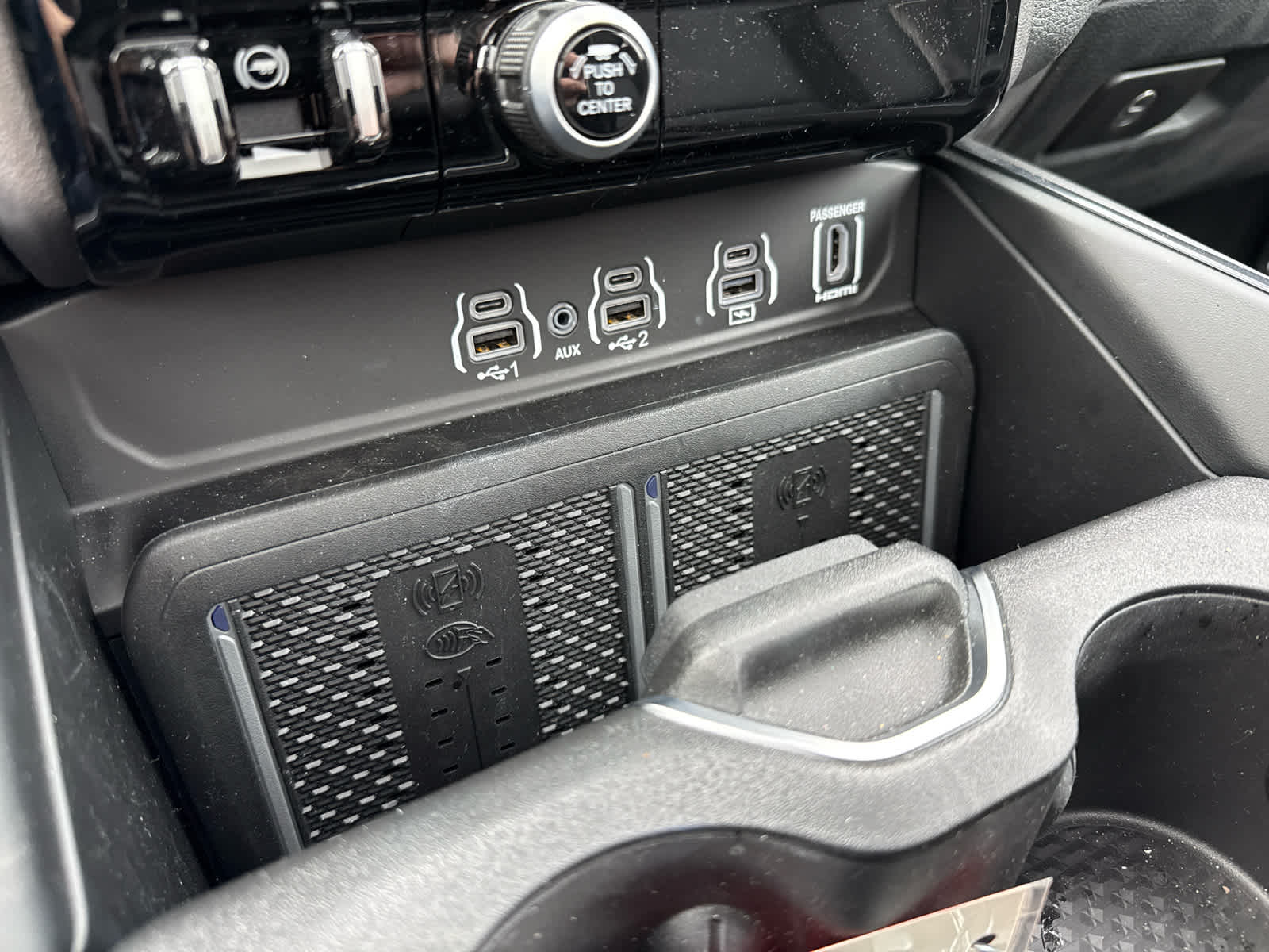 2026 RAM 1500 Laramie Crew Cab 4x4 5'7' Box