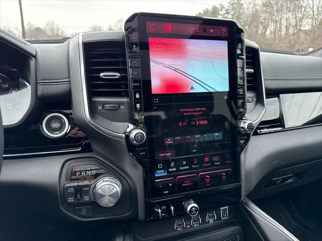 2026 RAM 1500 Laramie Crew Cab 4x4 5'7' Box