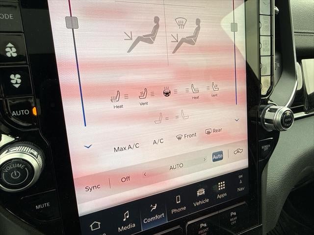 2026 RAM 1500 Laramie Crew Cab 4x4 5'7' Box