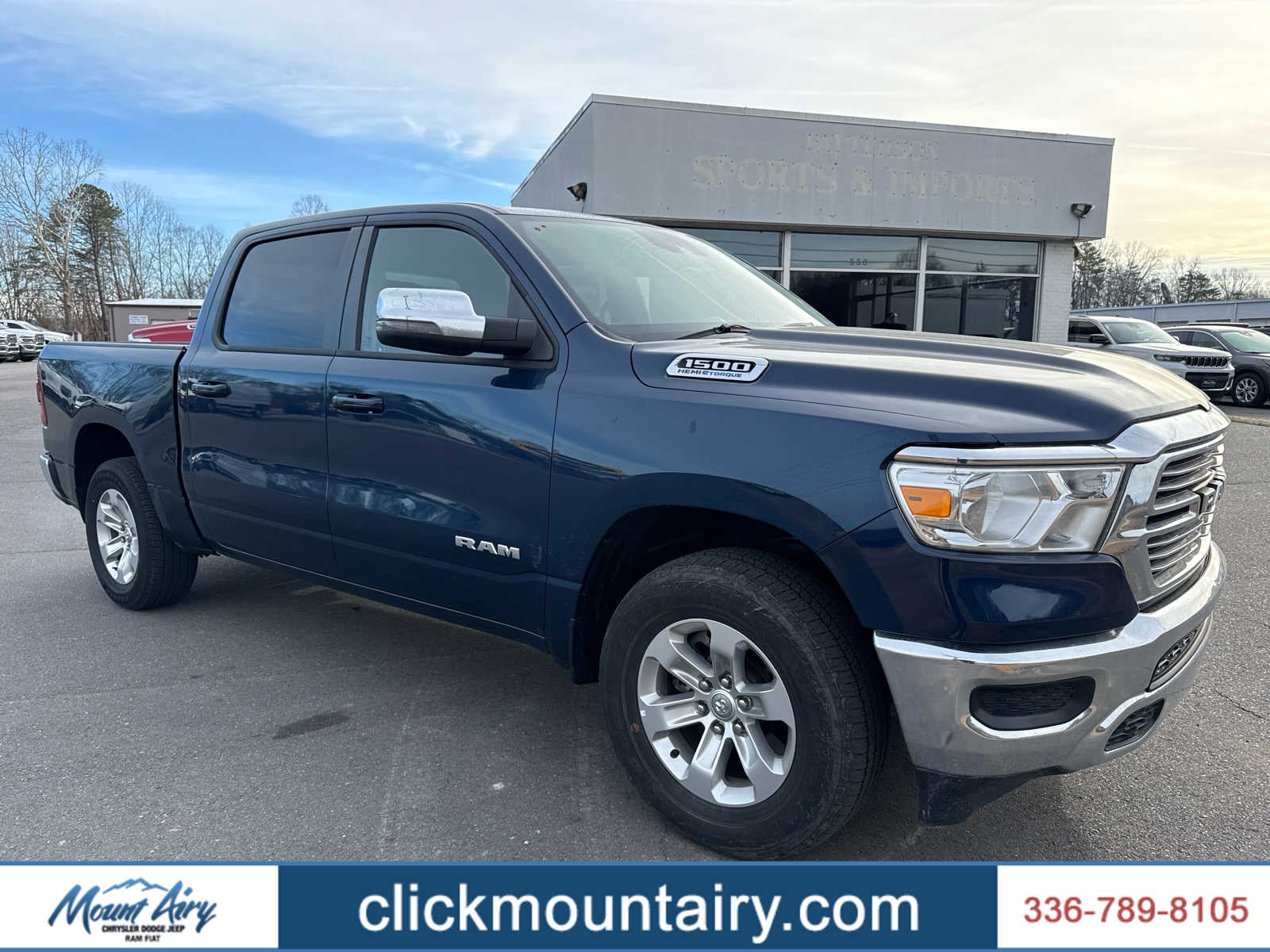 2024 RAM 1500 Laramie Crew Cab 4x4 5'7' Box