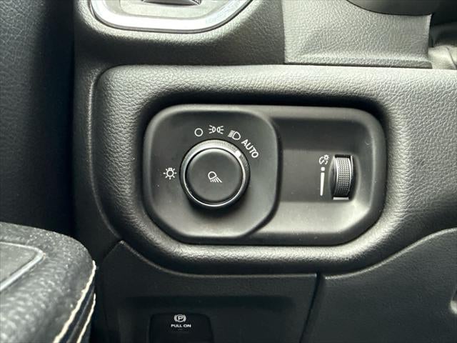 2024 RAM 1500 Laramie Crew Cab 4x4 5'7' Box