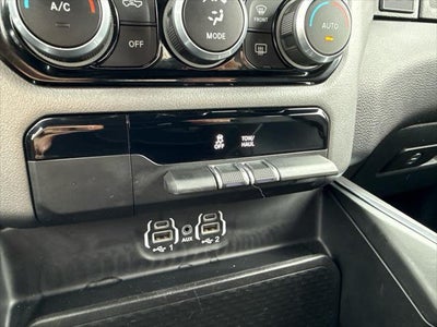 2024 RAM 1500 Laramie Crew Cab 4x4 5'7' Box