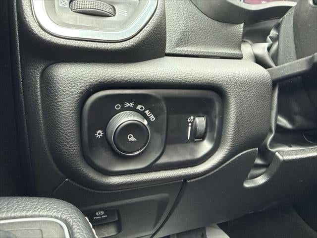 2024 RAM 1500 Laramie Crew Cab 4x4 5'7' Box