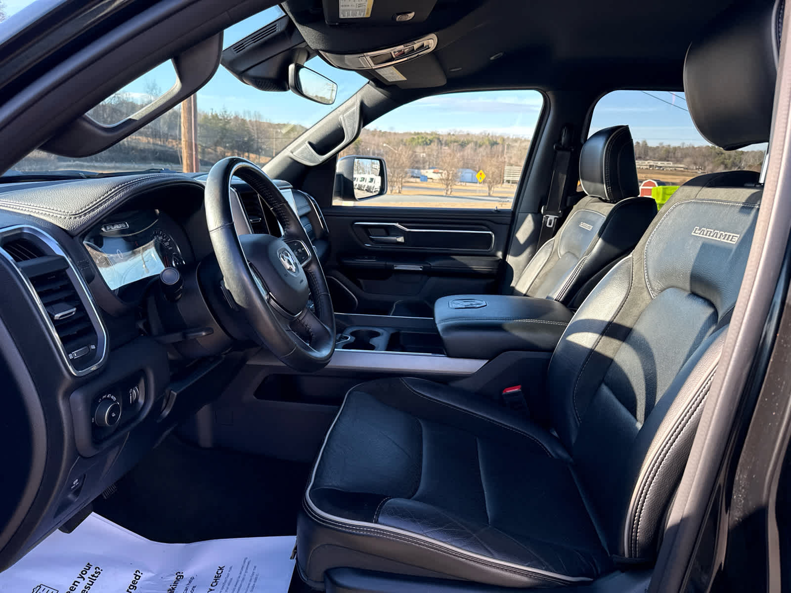 2024 RAM 1500 Laramie Crew Cab 4x4 5'7' Box