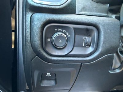 2024 RAM 1500 Laramie Crew Cab 4x4 5'7' Box