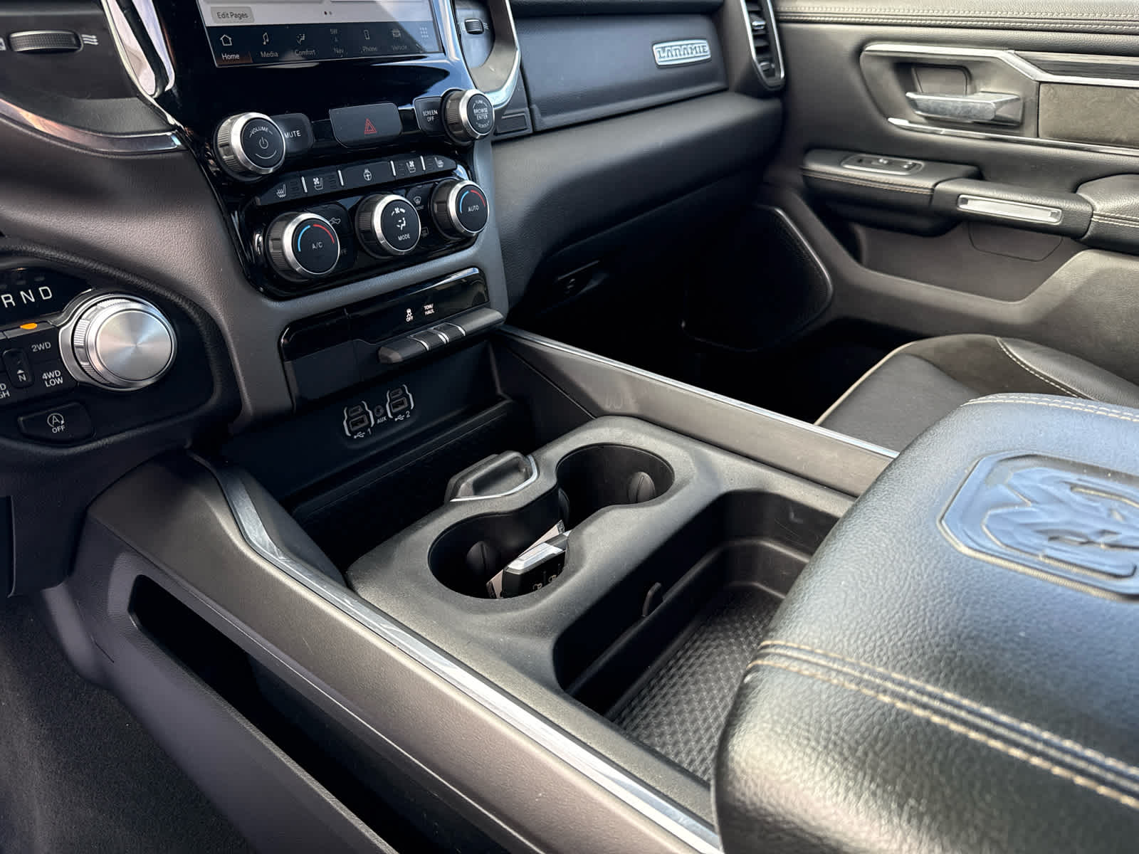 2024 RAM 1500 Laramie Crew Cab 4x4 5'7' Box