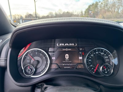 2024 RAM 1500 Laramie Crew Cab 4x4 5'7' Box