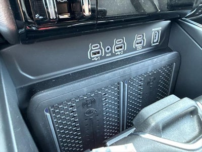 2026 RAM 1500 Laramie Crew Cab 4x4 5'7' Box