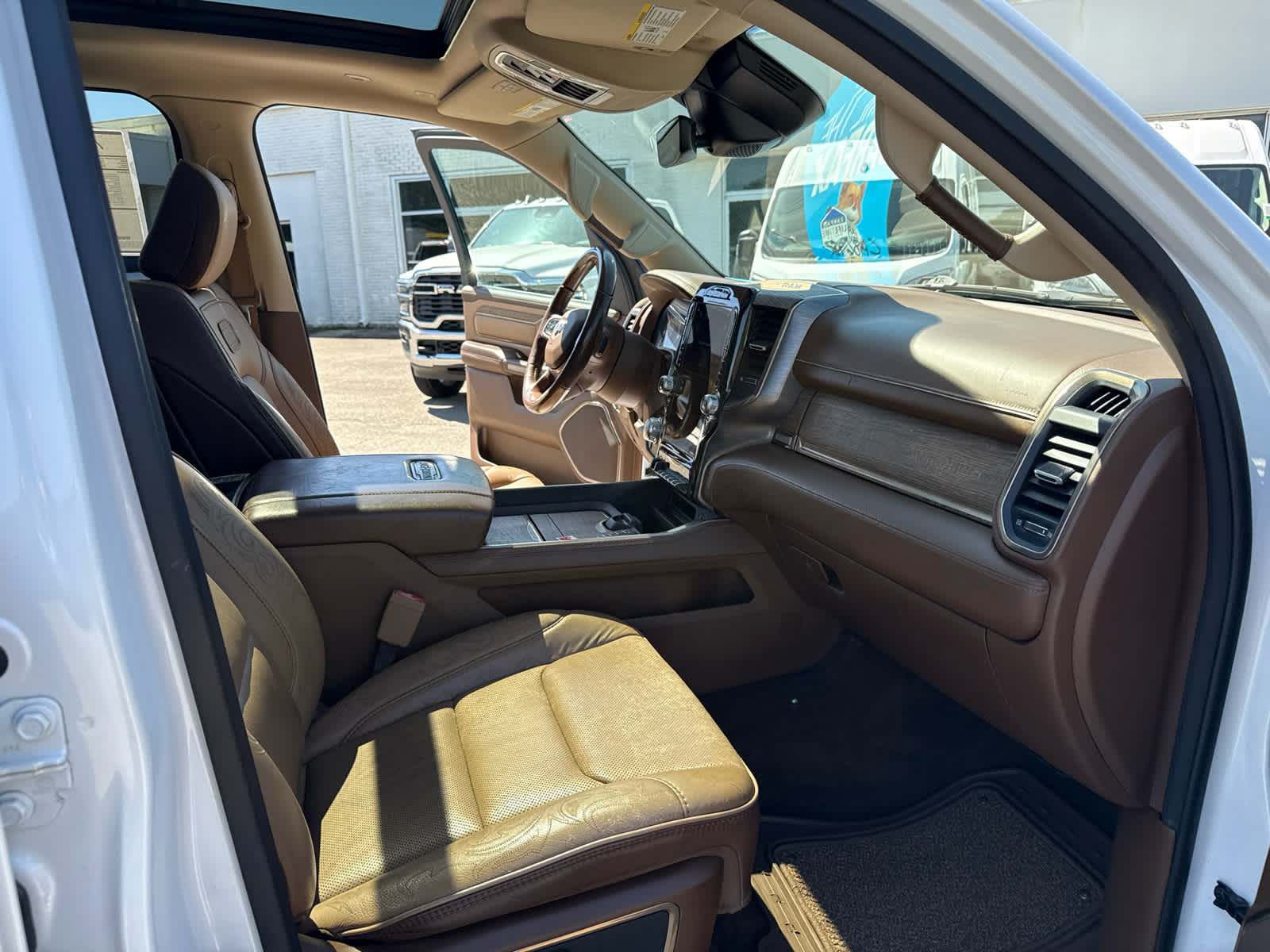 2020 RAM 1500 Laramie Longhorn Crew Cab 4x4 5'7' Box