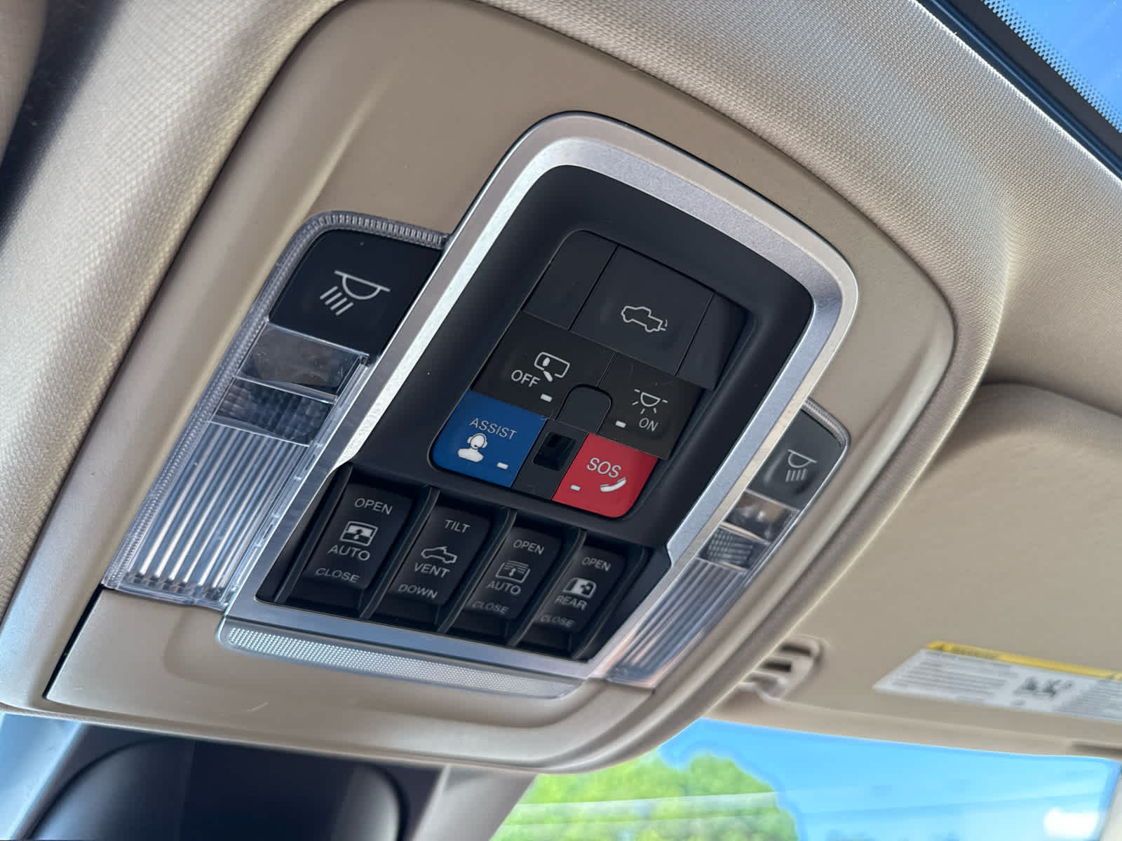 2020 RAM 1500 Laramie Longhorn Crew Cab 4x4 5'7' Box