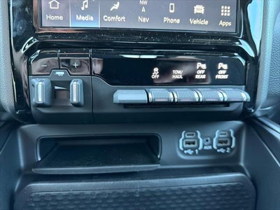 2023 RAM 1500 Big Horn Crew Cab 4x4 6'4' Box