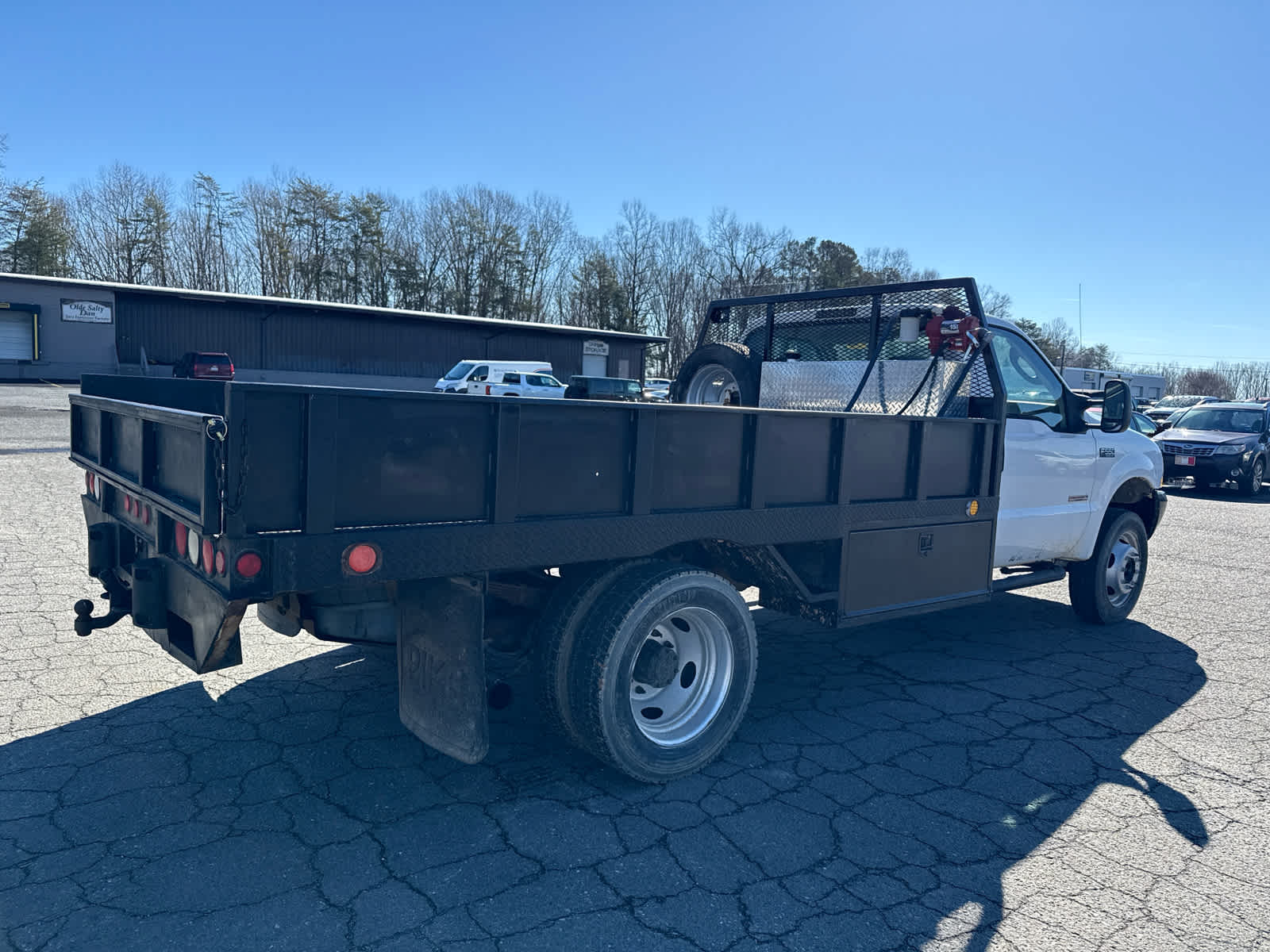 2004 Ford F-550 Chassis XL