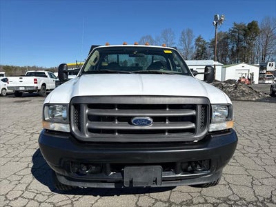 2004 Ford F-550 Chassis XL