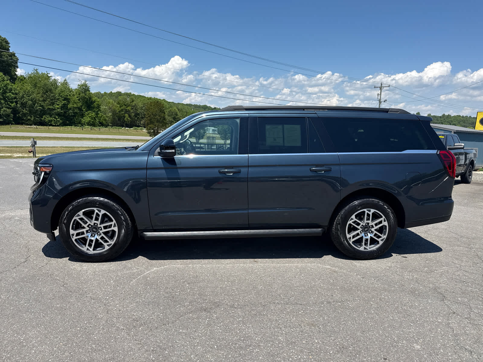 2025 Ford Expedition Active MAX