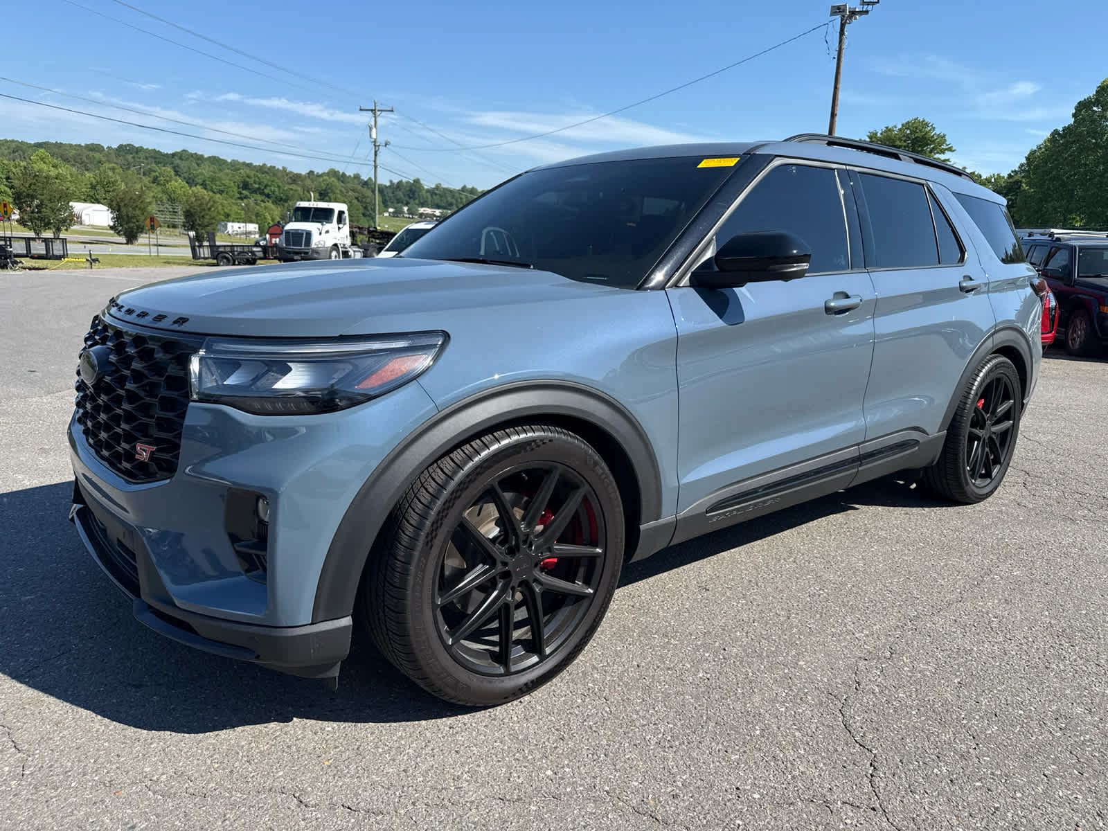 2025 Ford Explorer ST
