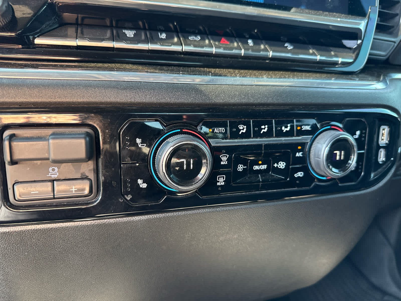 2024 Chevrolet Silverado 2500HD 4WD Crew Cab Standard Bed LT