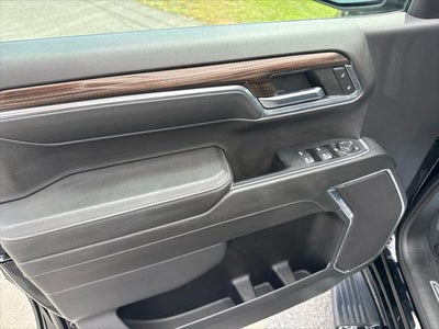 2024 Chevrolet Silverado 1500 4WD Crew Cab Short Bed LT with 2FL