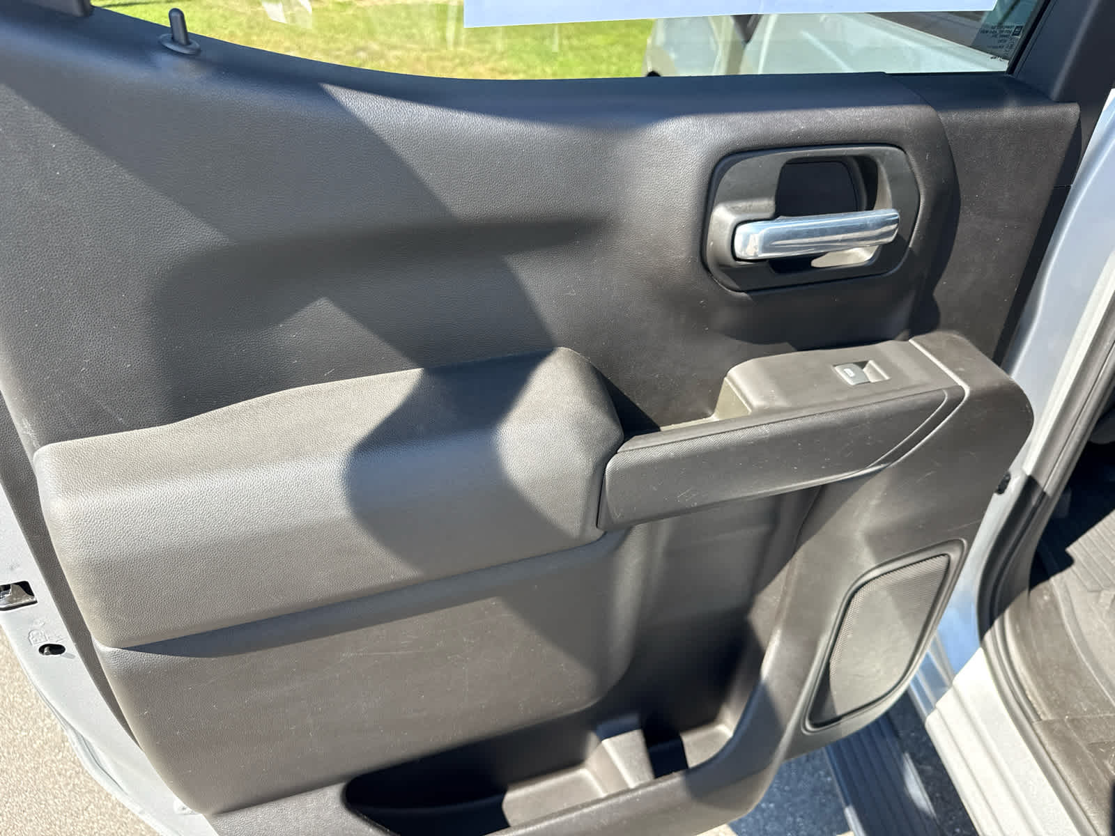 2021 Chevrolet Silverado 1500 4WD Crew Cab Short Bed Custom