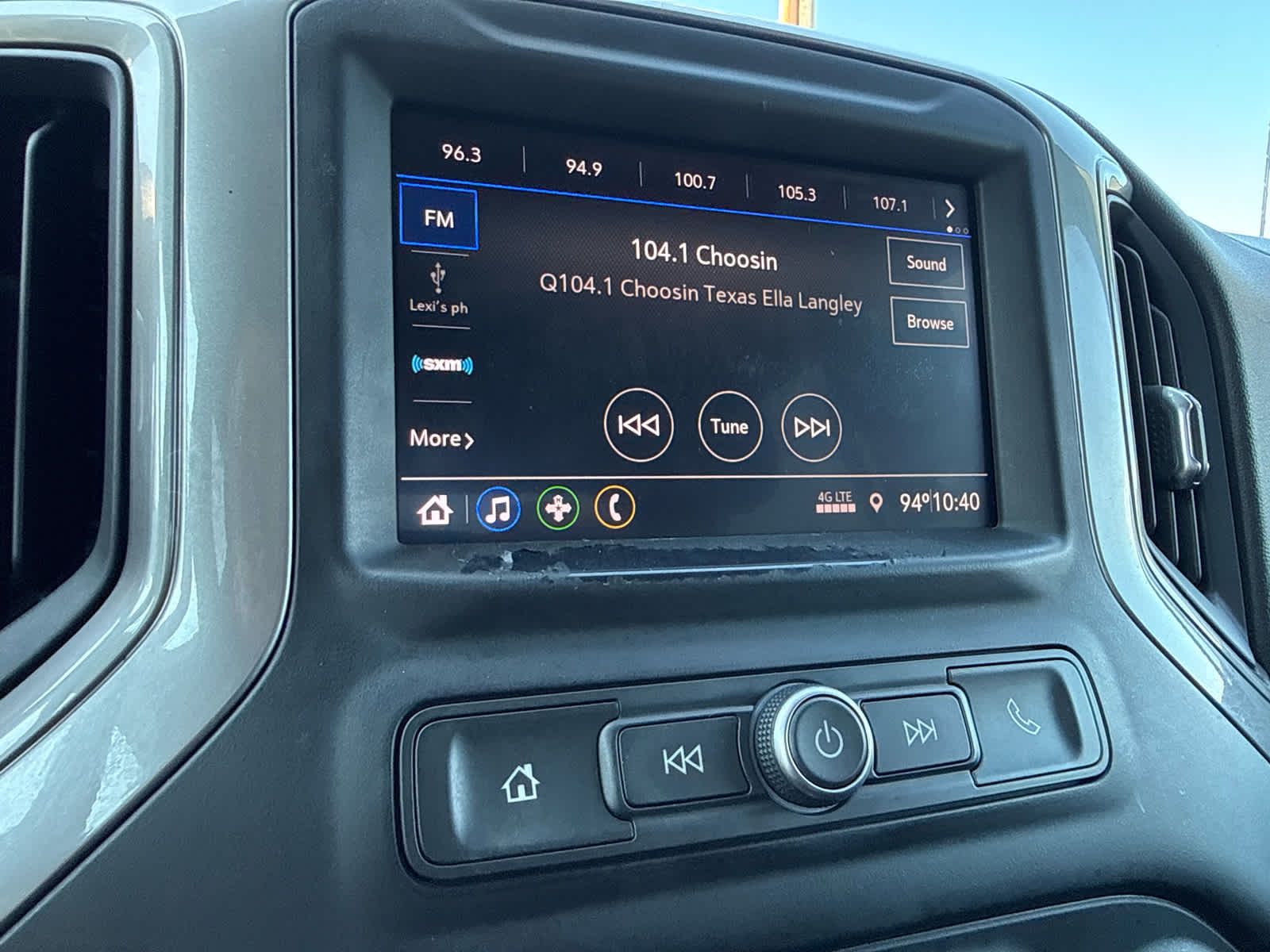 2021 Chevrolet Silverado 1500 4WD Crew Cab Short Bed Custom