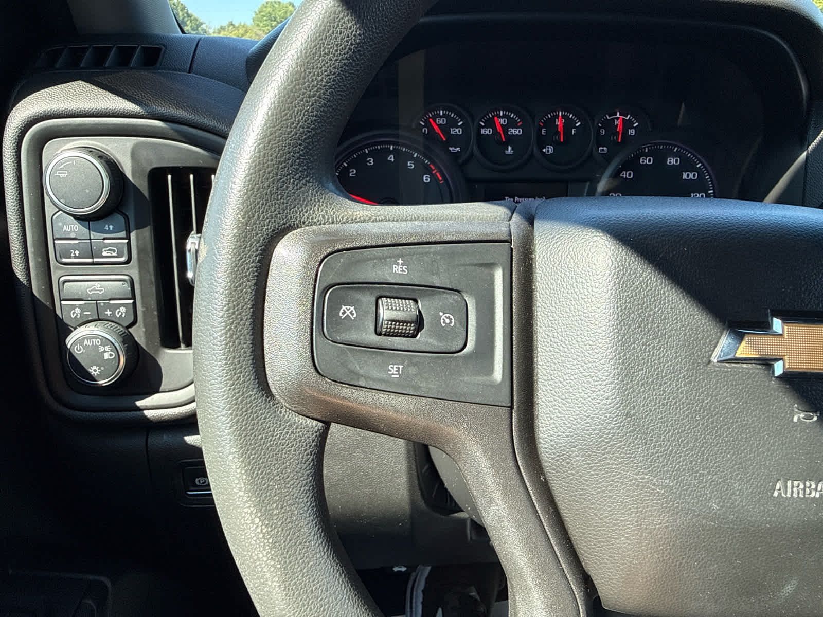 2021 Chevrolet Silverado 1500 4WD Crew Cab Short Bed Custom