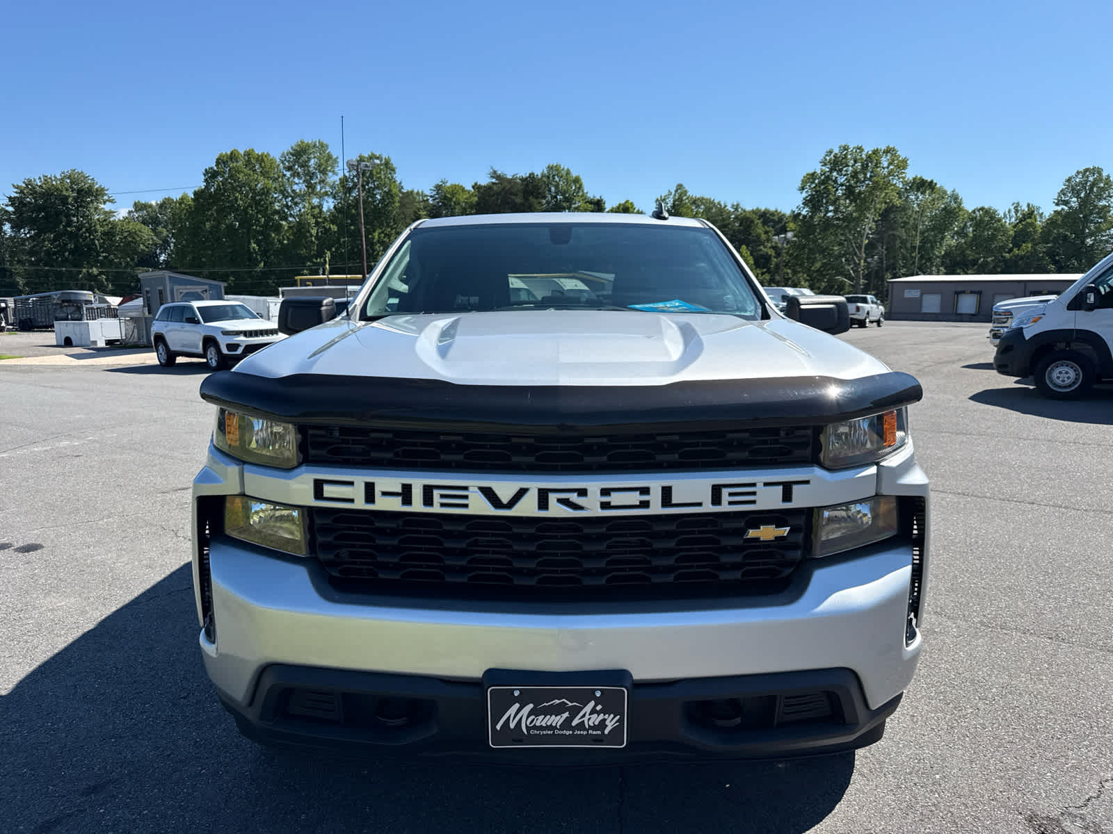 2021 Chevrolet Silverado 1500 4WD Crew Cab Short Bed Custom