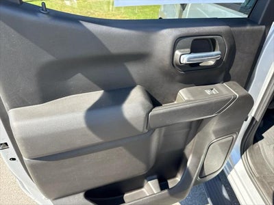 2021 Chevrolet Silverado 1500 4WD Crew Cab Short Bed Custom
