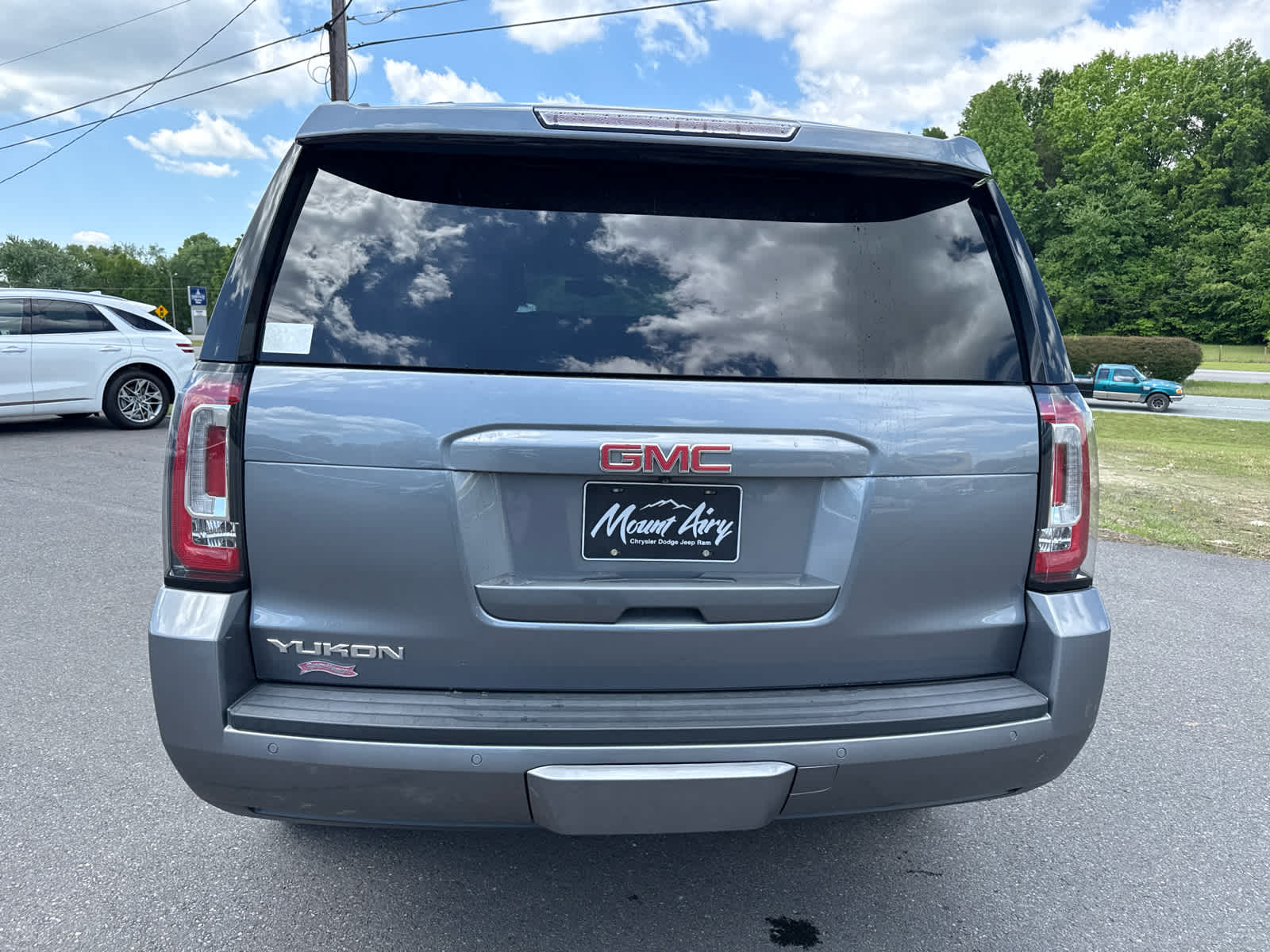 2019 GMC Yukon SLE