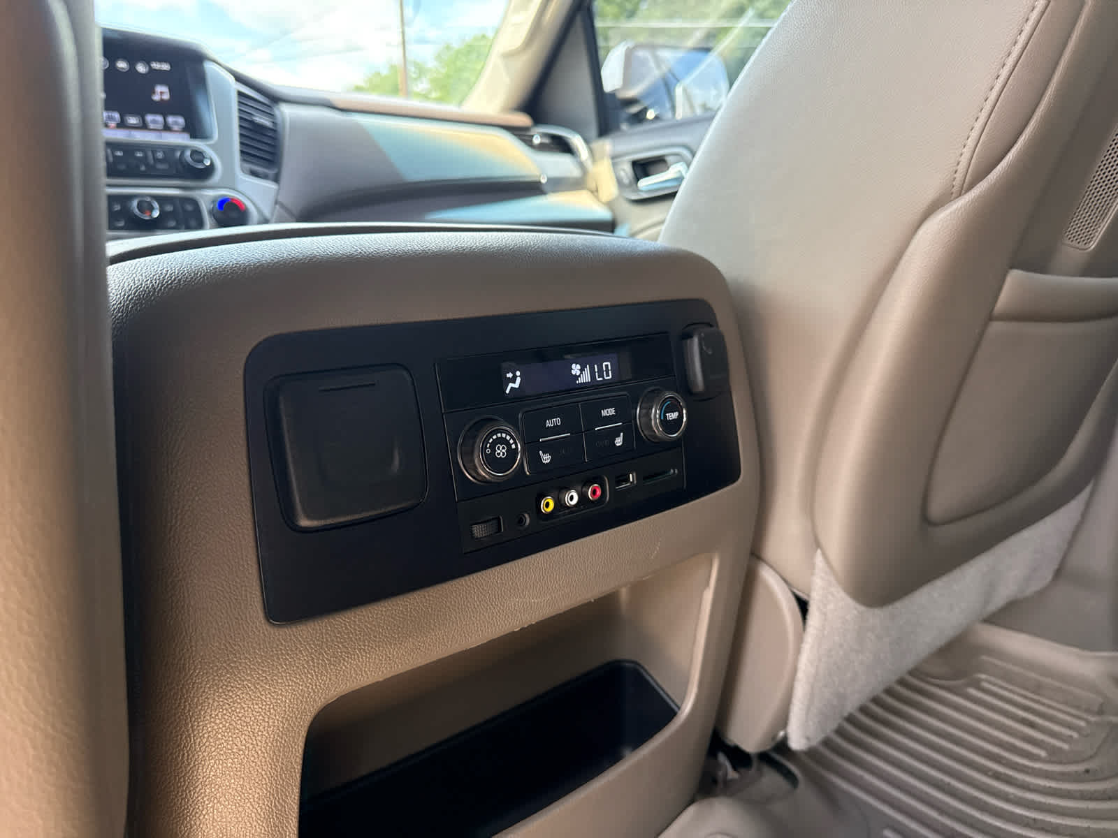 2016 GMC Yukon XL SLT