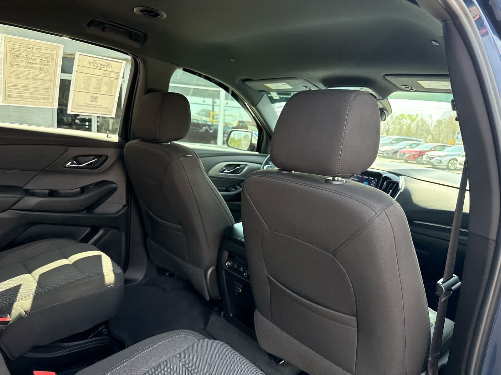 2023 Chevrolet Traverse AWD LT Cloth