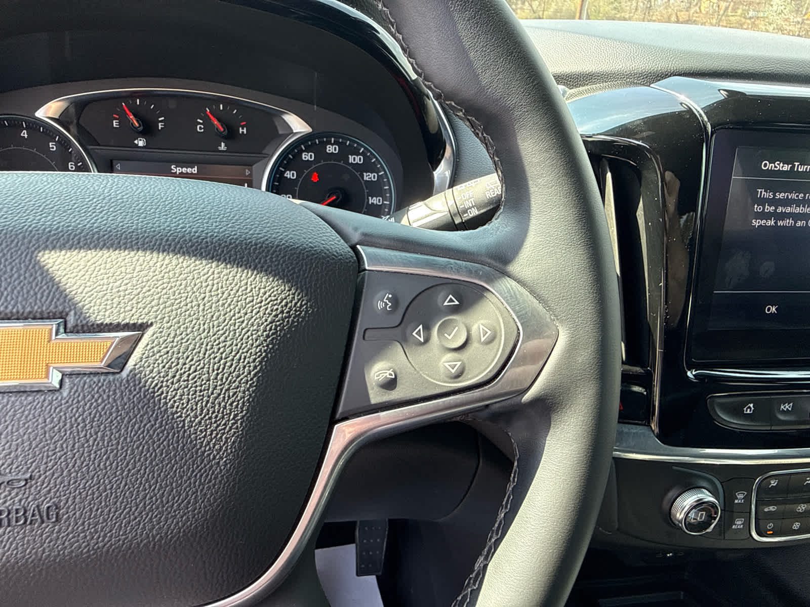 2023 Chevrolet Traverse AWD LT Cloth