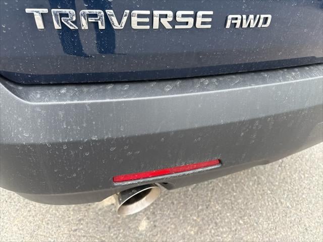 2023 Chevrolet Traverse AWD LT Cloth