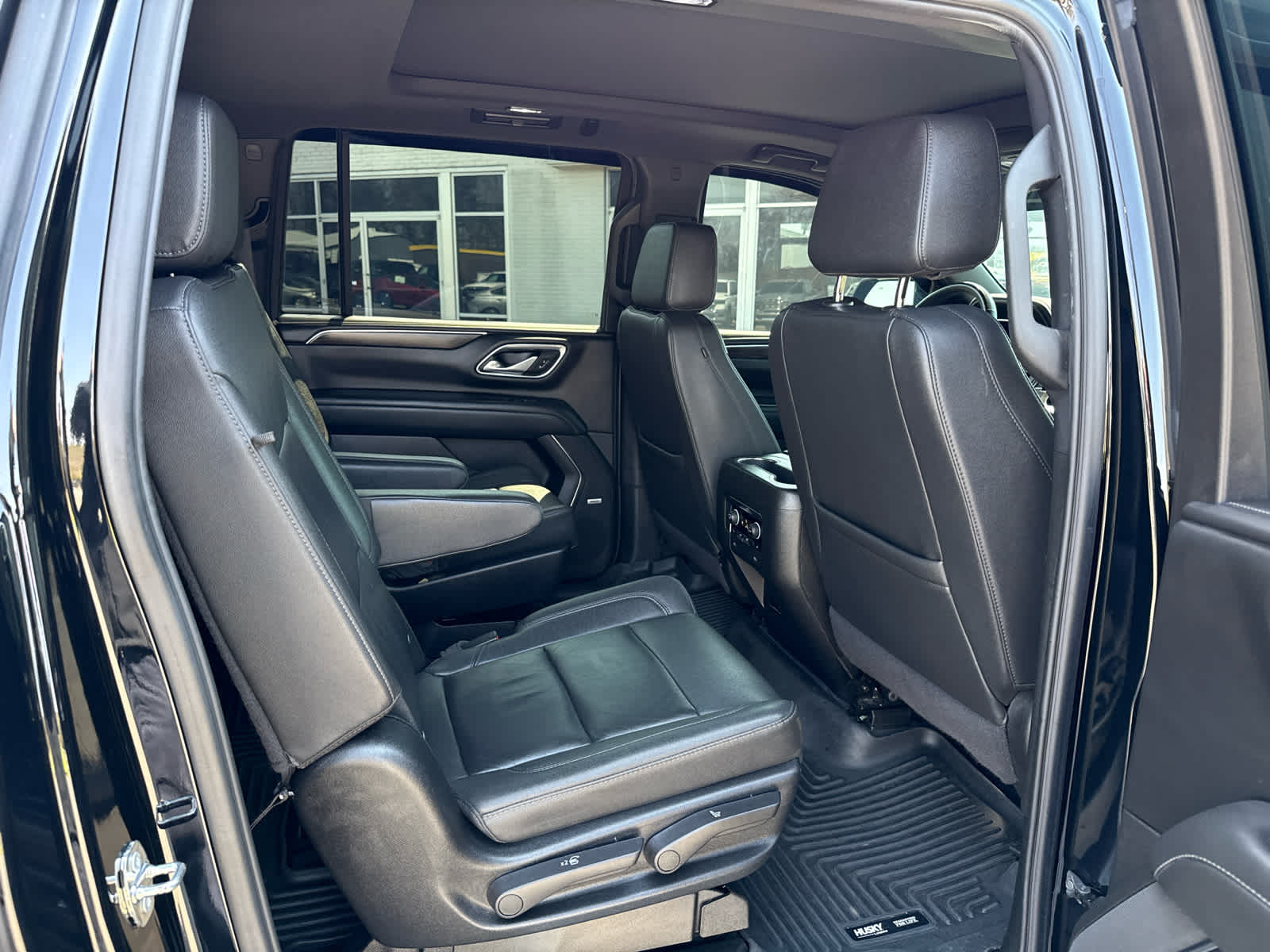 2024 Chevrolet Suburban 4WD Z71