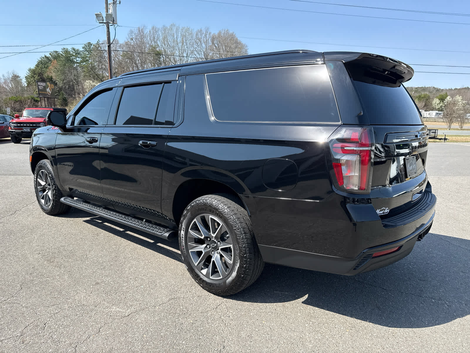 2024 Chevrolet Suburban 4WD Z71