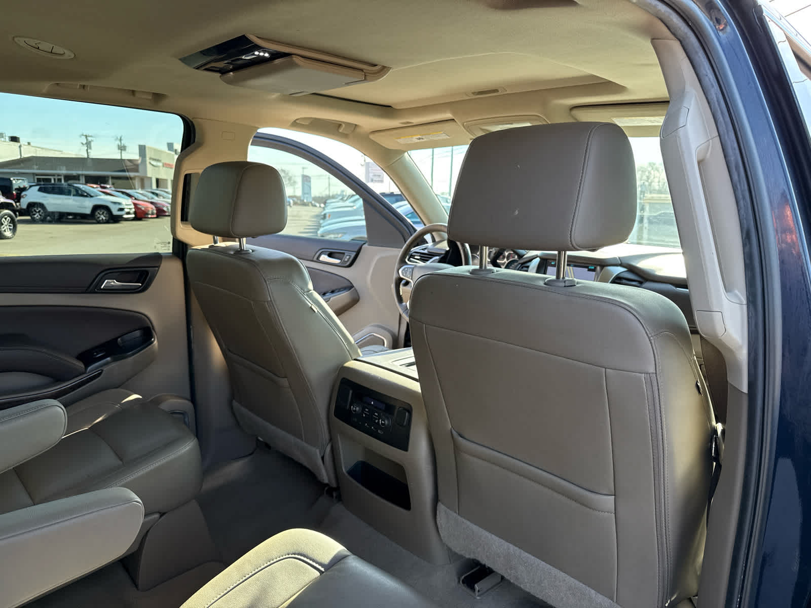 2020 Chevrolet Suburban 4WD LT