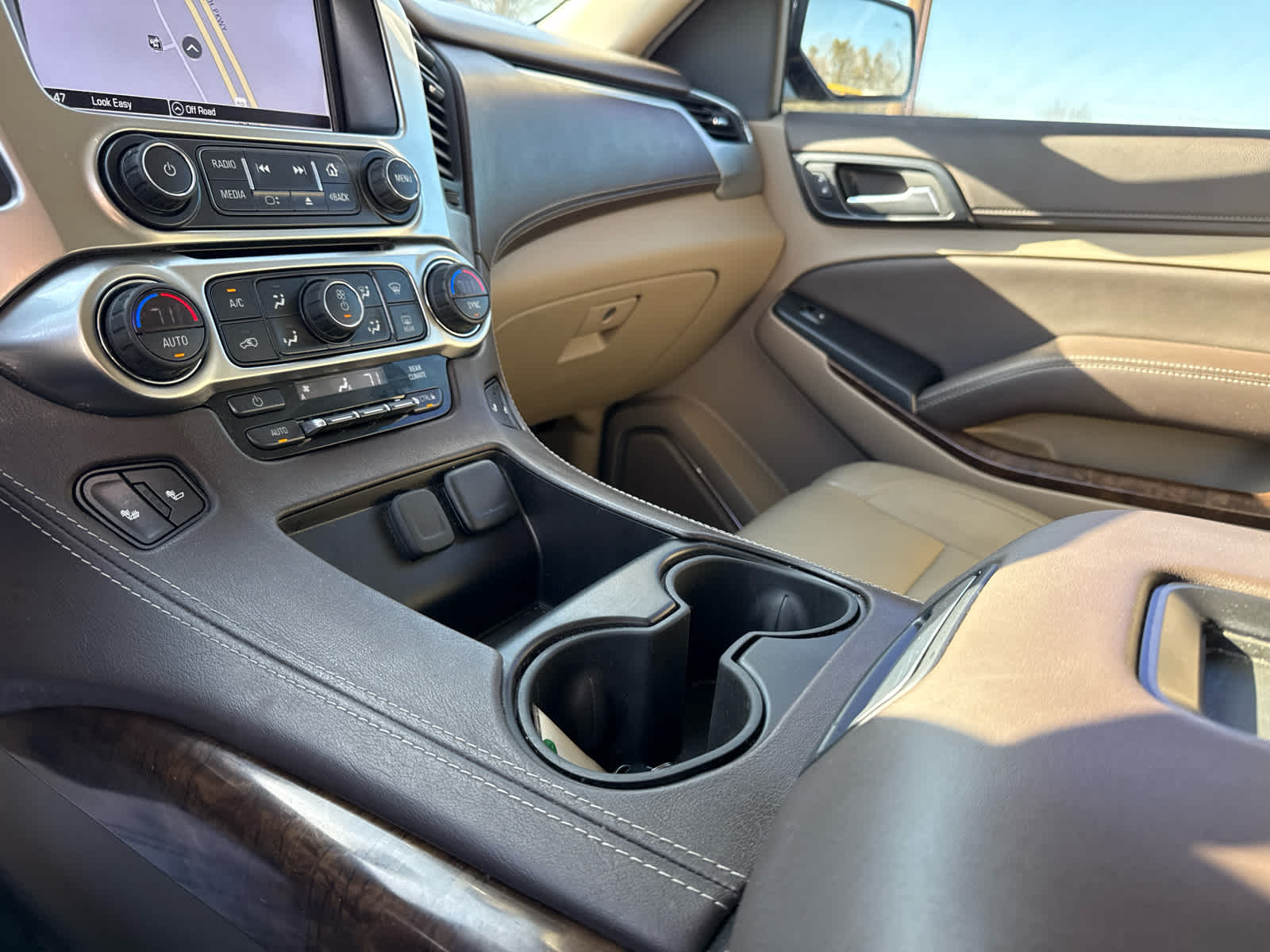 2020 Chevrolet Suburban 4WD LT