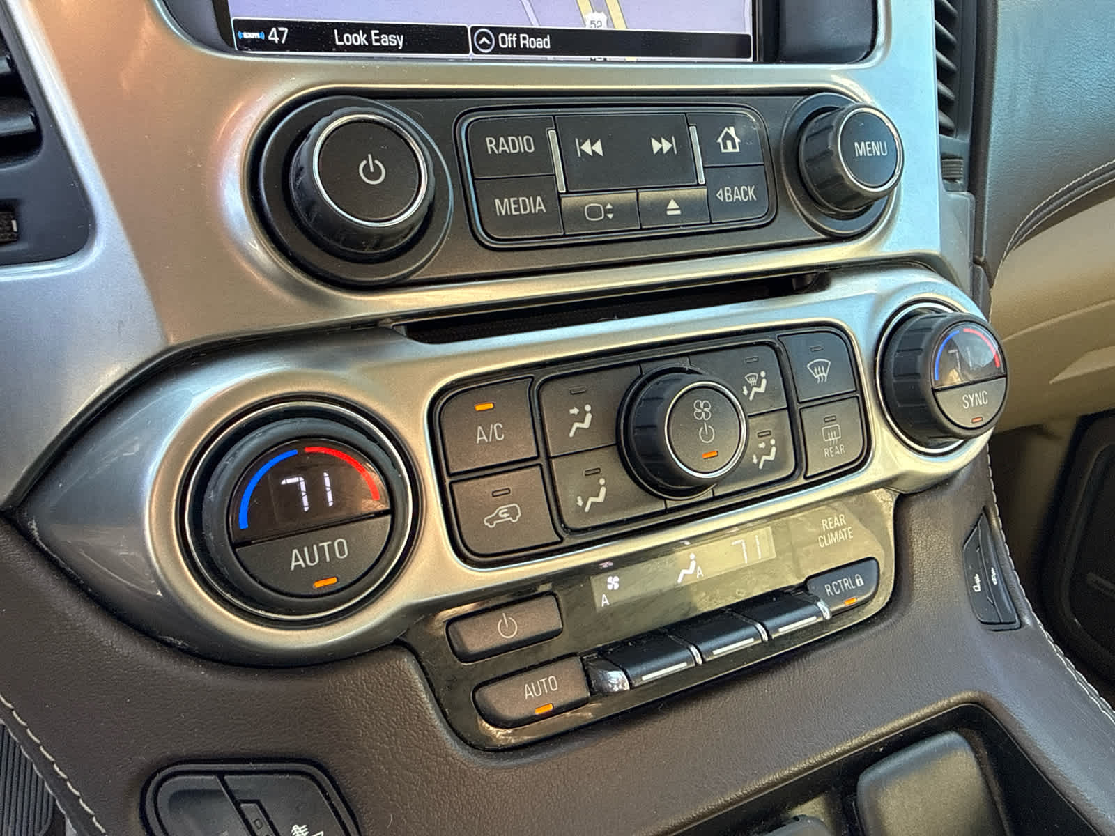 2020 Chevrolet Suburban 4WD LT