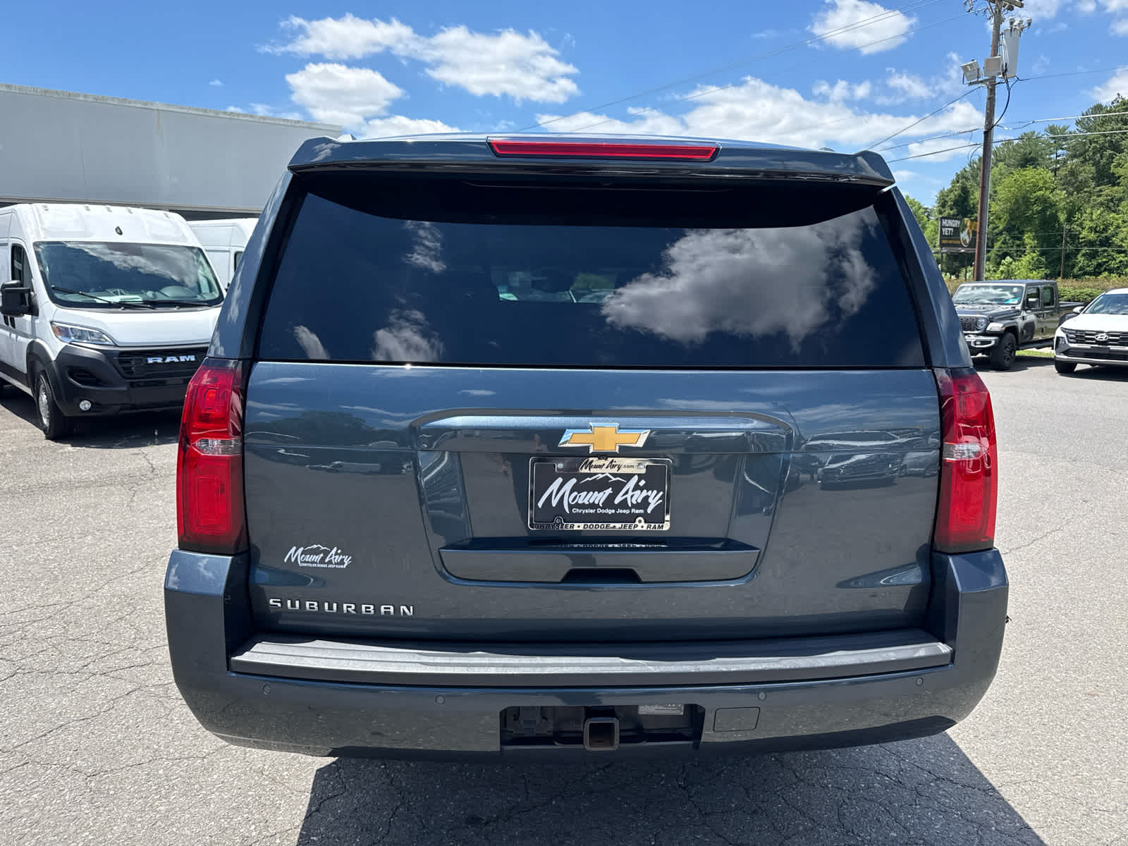 2019 Chevrolet Suburban LT