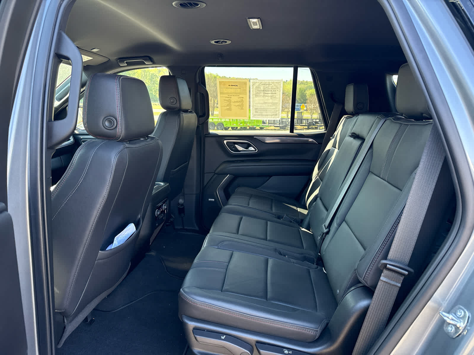 2022 Chevrolet Tahoe 4WD RST