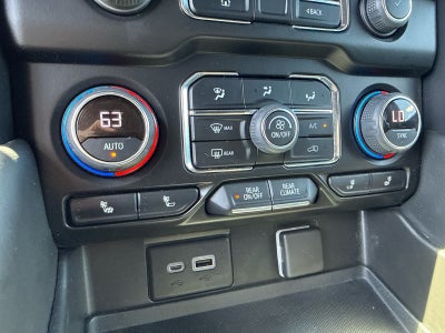 2022 Chevrolet Tahoe 4WD RST