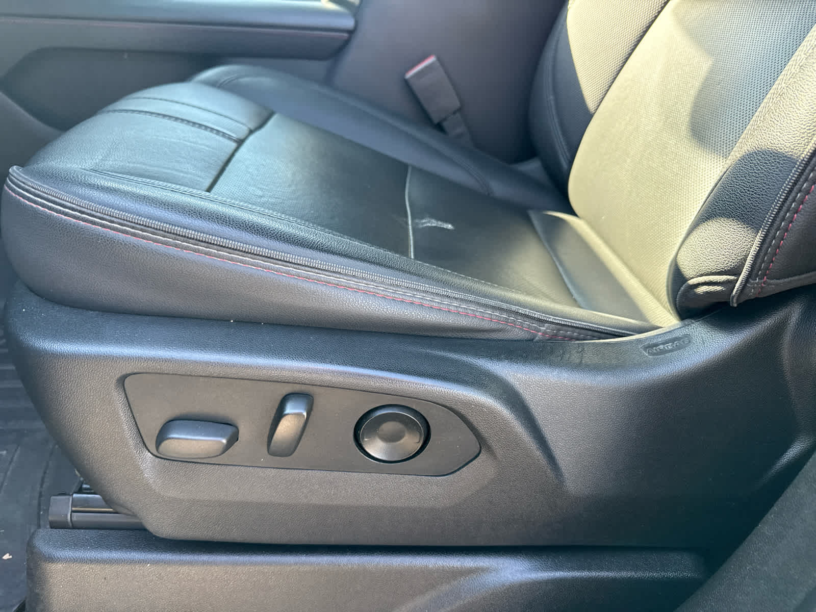 2022 Chevrolet Tahoe 4WD RST