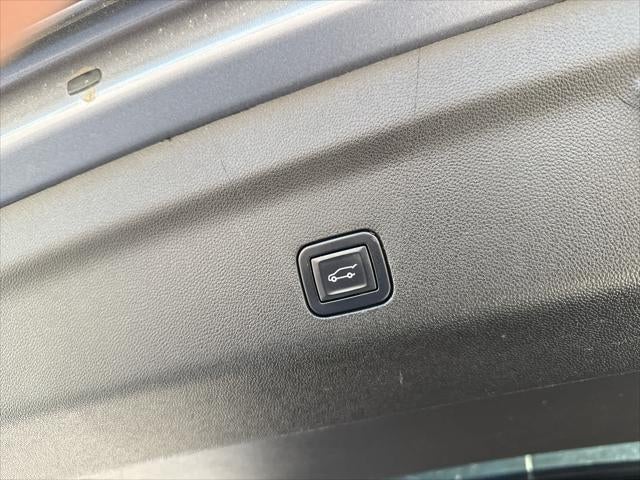 2022 Chevrolet Tahoe 4WD RST