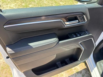 2025 GMC Sierra 1500 2WD Crew Cab Short Box SLT