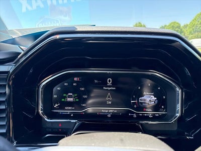 2025 GMC Sierra 1500 2WD Crew Cab Short Box SLT