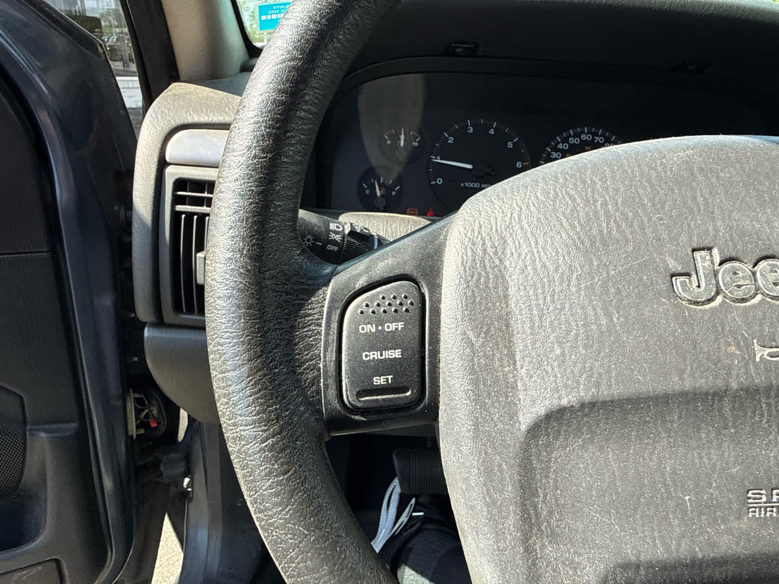 2004 Jeep Grand Cherokee Laredo