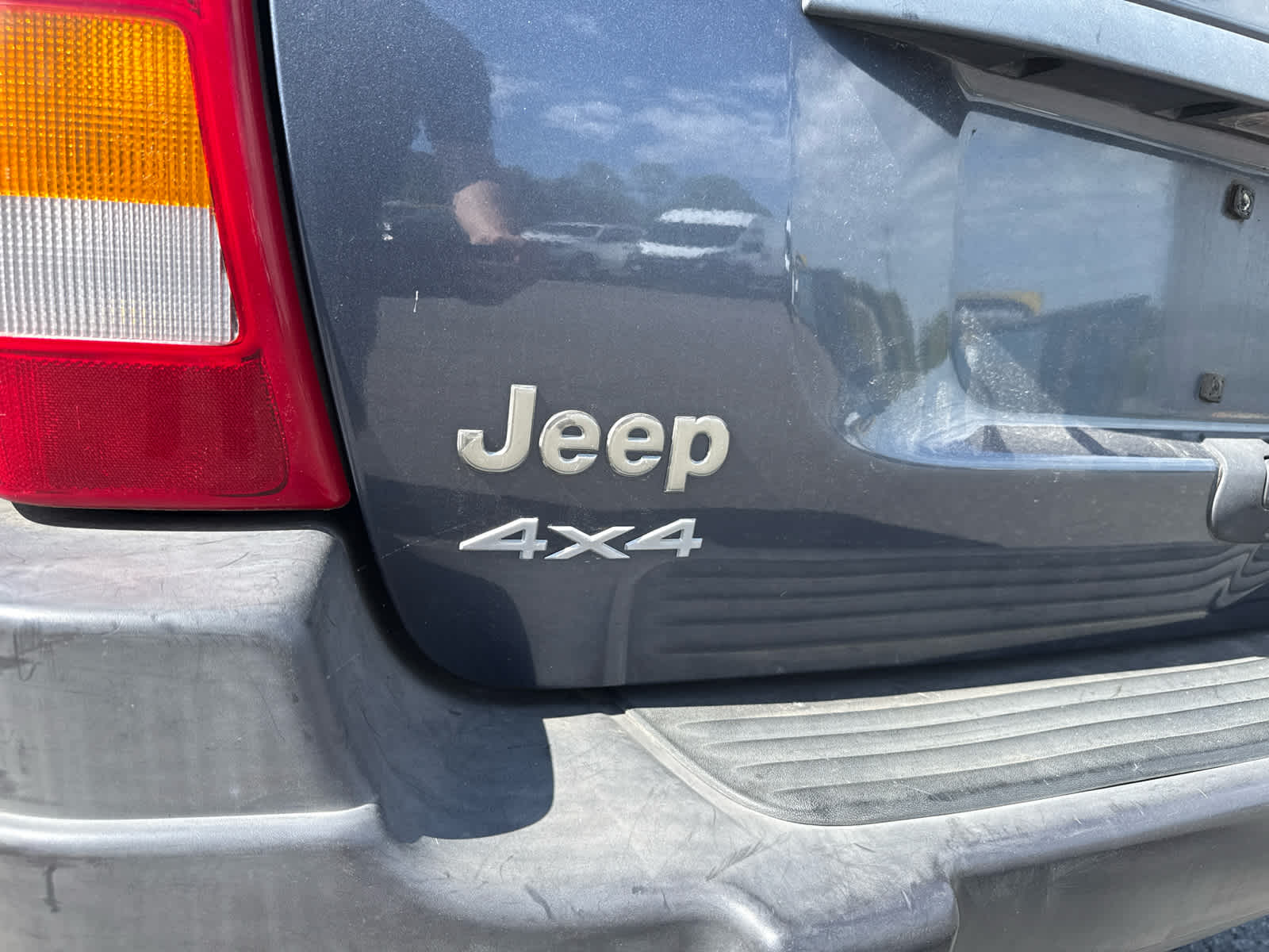 2004 Jeep Grand Cherokee Laredo