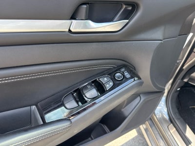 2022 Nissan Altima SL FWD