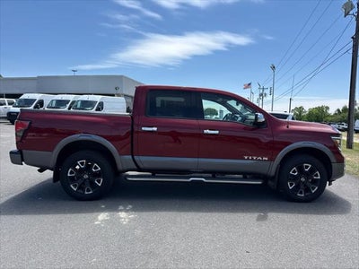 2021 Nissan TITAN Crew Cab Platinum Reserve 4x4