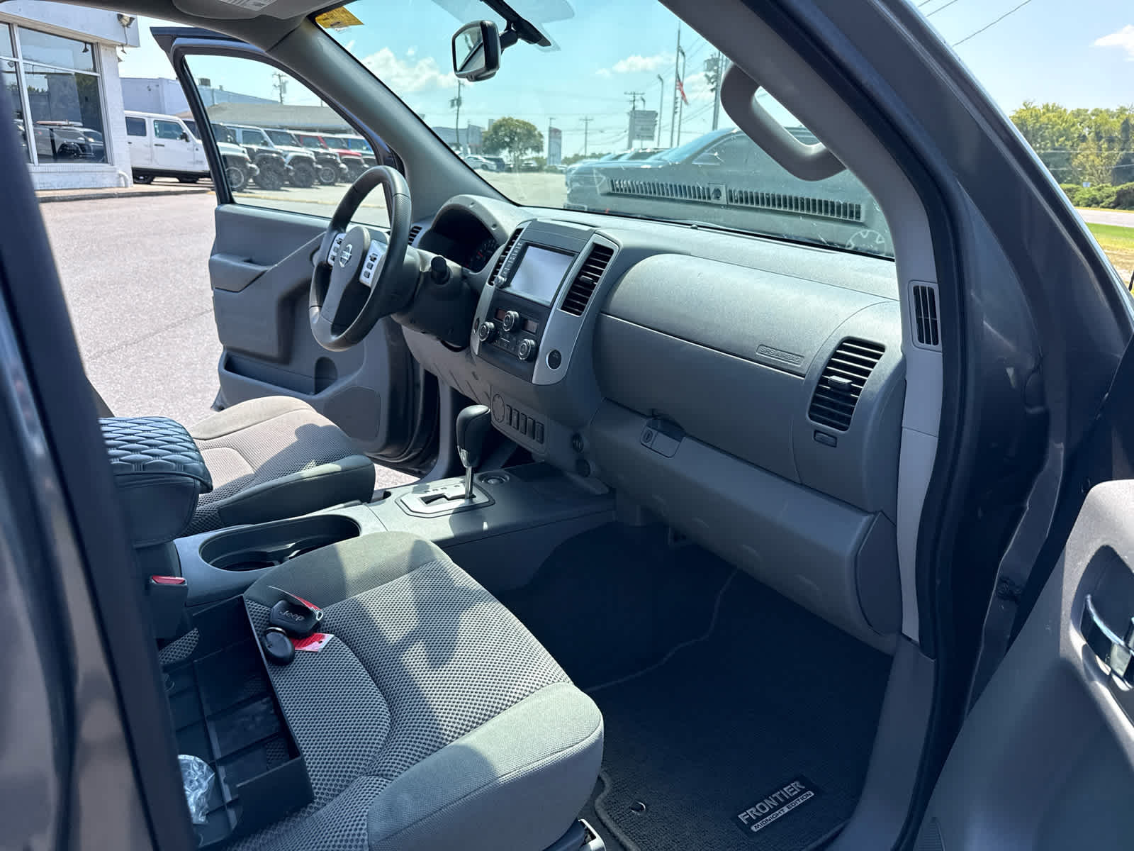 2020 Nissan Frontier Crew Cab SV 4x2